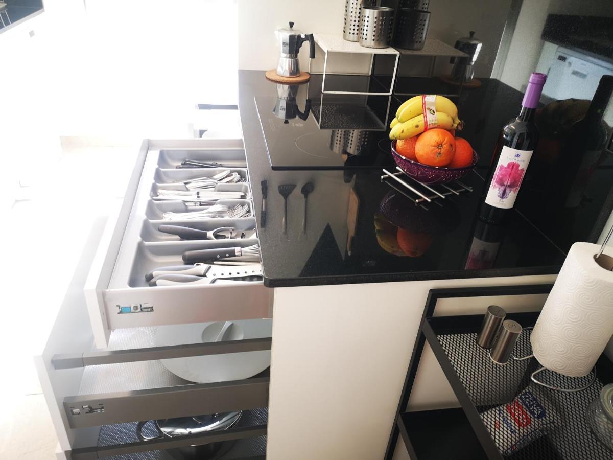 Modern House With 2 Bedrooms Near The Beach Castillo del Romeral Luaran gambar