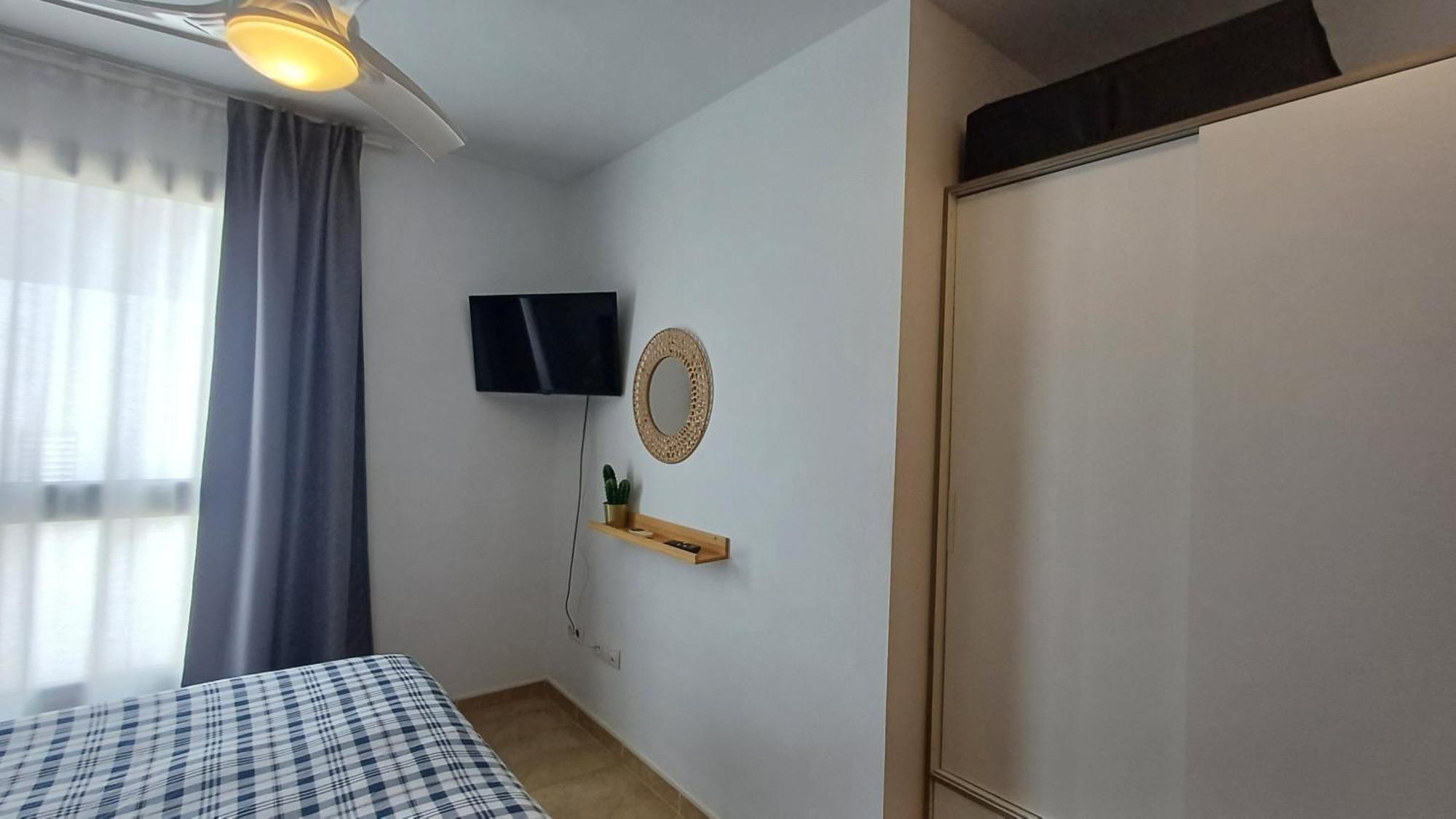 Modern House With 2 Bedrooms Near The Beach Castillo del Romeral Luaran gambar